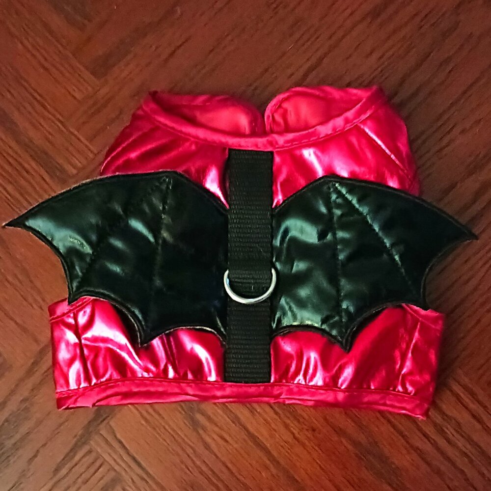 Halloween Bat Wings Small Pet Costume - Cozy Polyester Harness for Cats & Dogs